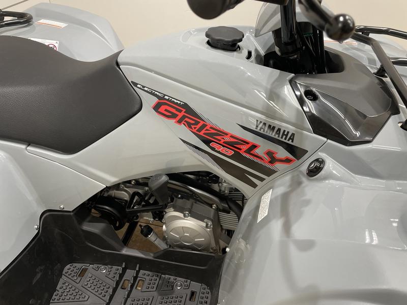 RIVAmotorsports's tweet photo. Little Bear. Big Performance. Proven #OffRoad performance and #Grizzly-styling with a #90cc engine and #CVT transmission, the 2022 #Yamaha #Grizzly90 is perfect for #trail riders age 10 and up. Check it out today at #RIVAmotorsports! #Motorsport #Brap #ATV #Quad https://t.co/9cijmI2QgF