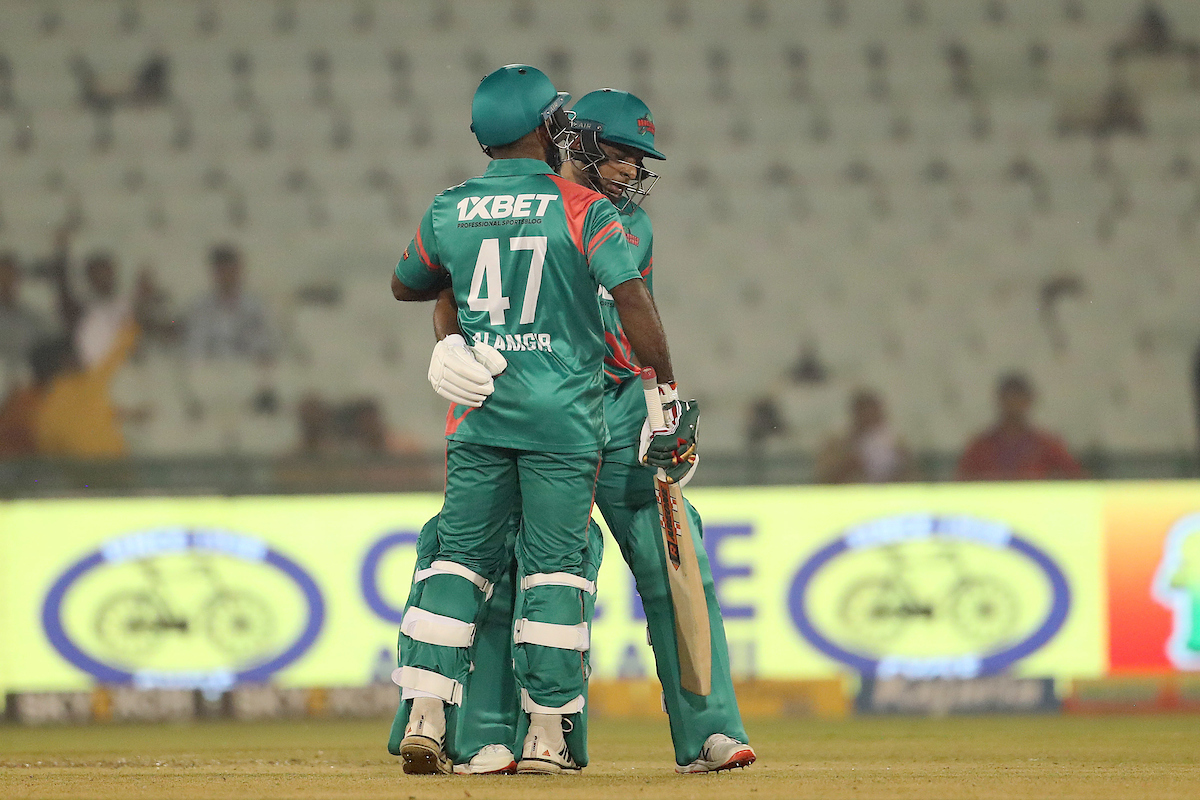 Bangla_Legends's tweet photo. See you next season road safety world series! 

#BangladeshLegends #RoadSafetyWorldSeries #RSWS #YehJungHaiLegendary https://t.co/Ieaz3jjKjj