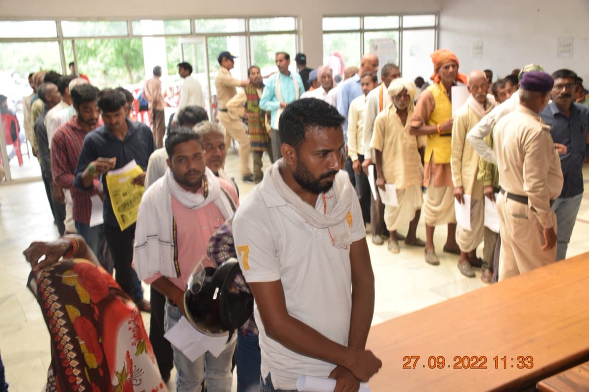 zpsingrauli's tweet photo. आज दिनांक 27 सितंबर, 2022 को कलेक्ट्रेट कार्यालय में स्थित सभागार में आयोजित जनसुनवाई के दौरान 125 आवेदन पत्रों पर कार्यवाही की गई !!!
@minprdd 
@JansamparkMP 
@CollectorSGL 
@saketmalviya36 
@PSingrauli https://t.co/hYkLjdkccR