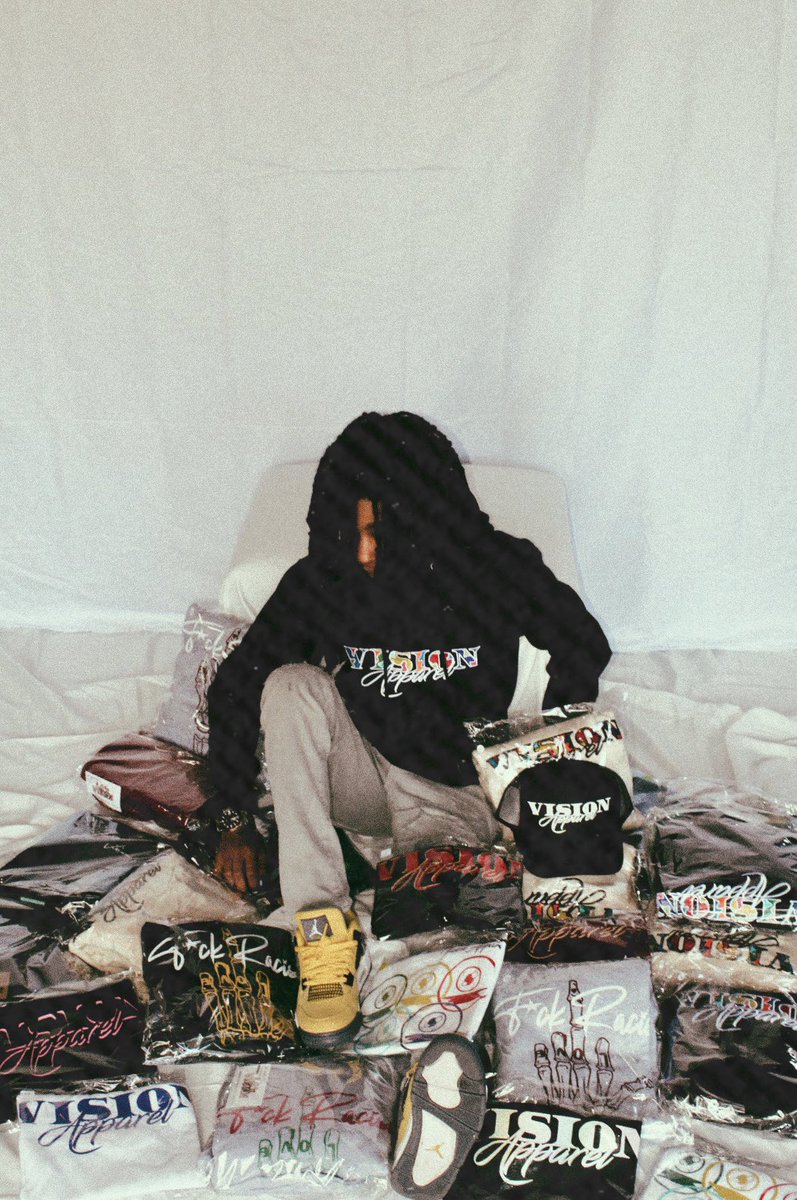LA_Speaking's tweet photo. Yesterday marked a year for my brand 🤞🏾📊 One year down, many more to go #HappyVisionDay!!! #CeoVisions 👁 (too bad I can only post 4 pics)
https://t.co/Gc9nAnV44J https://t.co/dKy23XNFMB