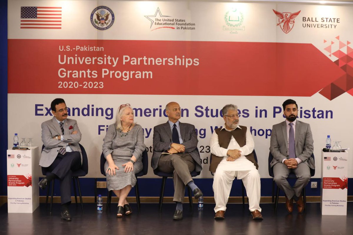 USEFP's tweet photo. Under the U.S. – Pakistan University Partnerships Grants Program, Quaid-i-Azam University, and @BallState are jointly implementing two grant awards to connect, collaborate, and work together on faculty capacity building and improving in-classroom outcomes.
#USEFP https://t.co/8wzSc9tlwr