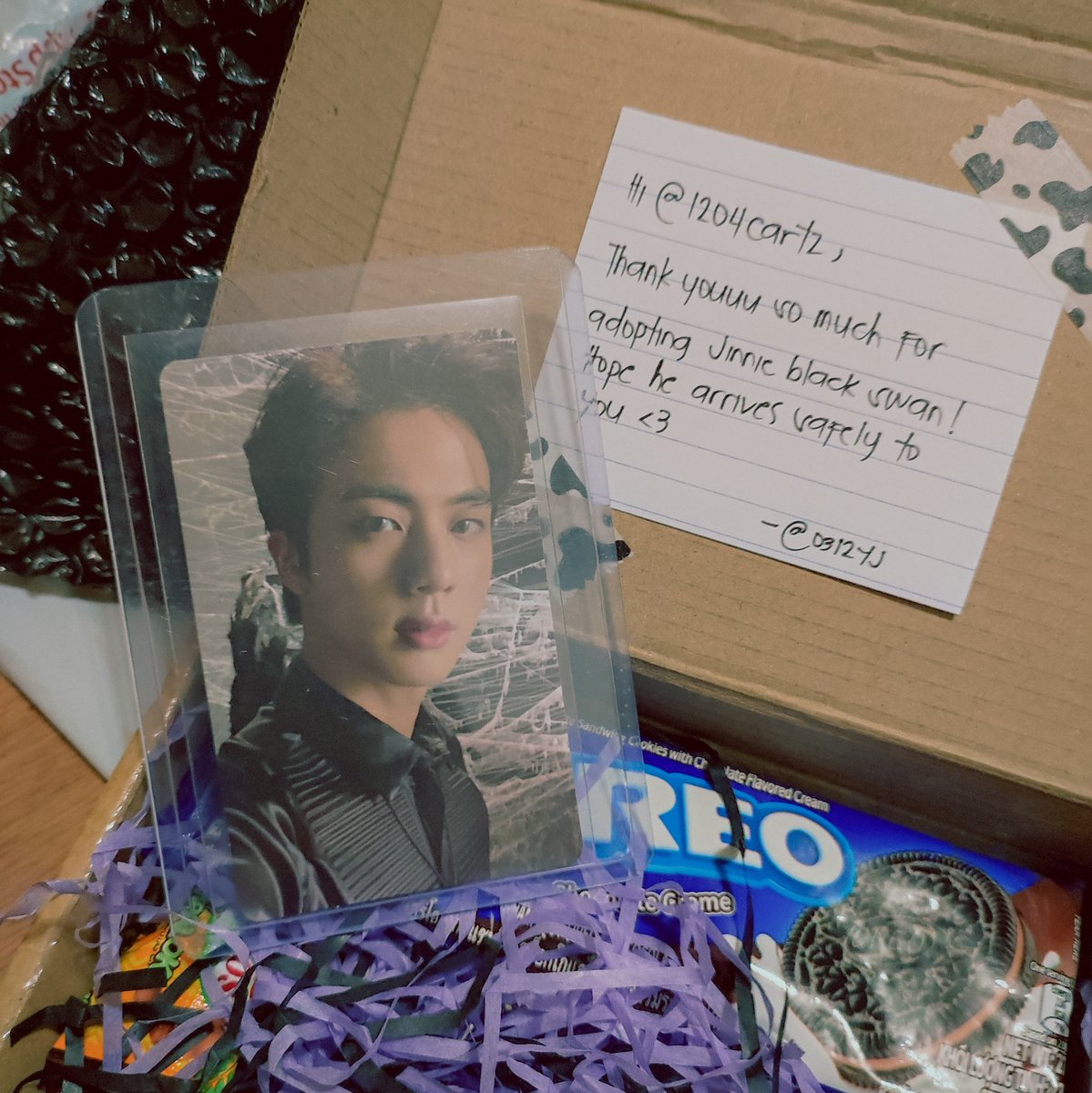 1204cartz's tweet photo. — #1204cartzmail —

seokjin black swan haver 🥰 thank you very much, @0312YJ ! it arrived safely. 💗💜 naguumapaw ang kilig ko opo 😊 https://t.co/vuhicxh1kZ