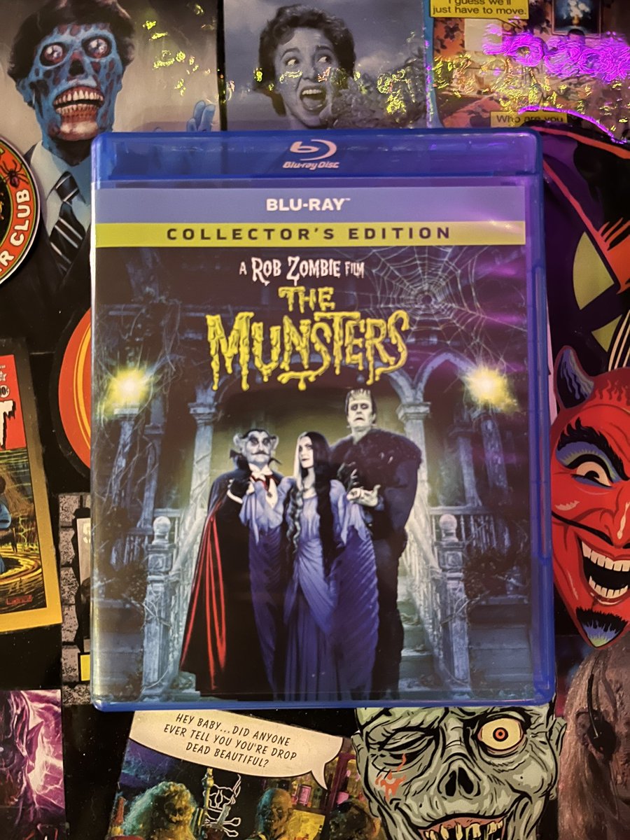 This was so much fun ! And the Commentary track is filled with wonderful nuggets of info .
#themunsters #Munsters #robzombie #richardbrake #sherimoonzombie #jeffdanielphillips #cassandrapeterson  #deewallace #jorgegarcia @UniversalPics @RobZombie #bluray #netflix