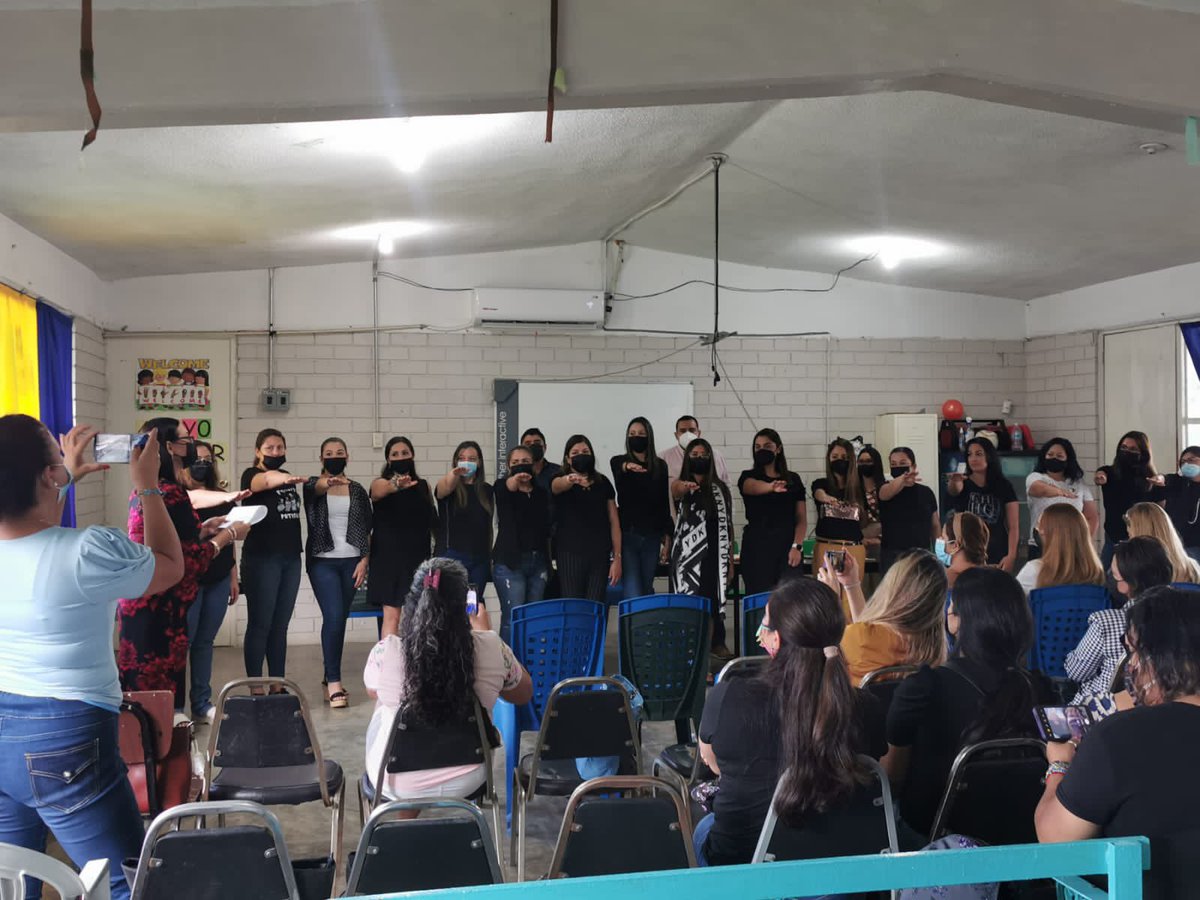 SNTE21's tweet photo. #UnoSomosTodos🙋♀️
#TodosSomosUno🙋♂️
Continuando con las asambleas de renovación de representantes sindicales en la #Sección21🟠 del #SNTE📚, en la Delegación #DIII2 de PAAE; #DI121 de Preescolar; #DI187 y #DI89 de Niveles Especiales, así como #DII60 de Secundarias Técnicas, https://t.co/oYg4mUQTuV