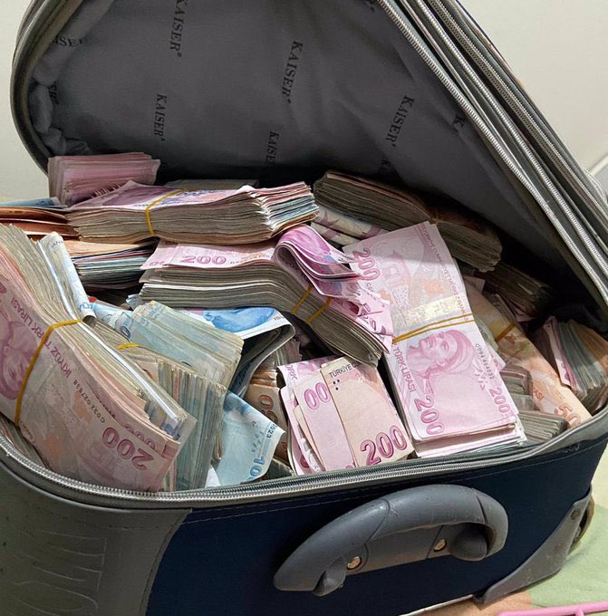 mont ve sweat almaya gidiyorum