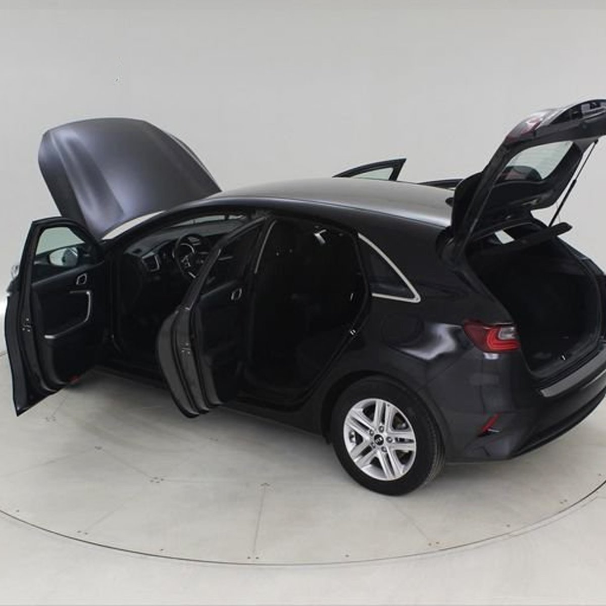 GAutonieto's tweet photo. ¡No podrás evitar sonreír al ver el Kia Ceed de Ocasión en Grupo Autonieto! 🚙
¡Tenemos el coche que buscabas! 👇

Consulta todas las condiciones en: 
🔗 https://t.co/XZ2VRQPPRs
📌 Avda de Burgos, 31
☎️ 983 332 222

#VehículosOcasión #Km0 #Valladolid https://t.co/18aRIWPO73