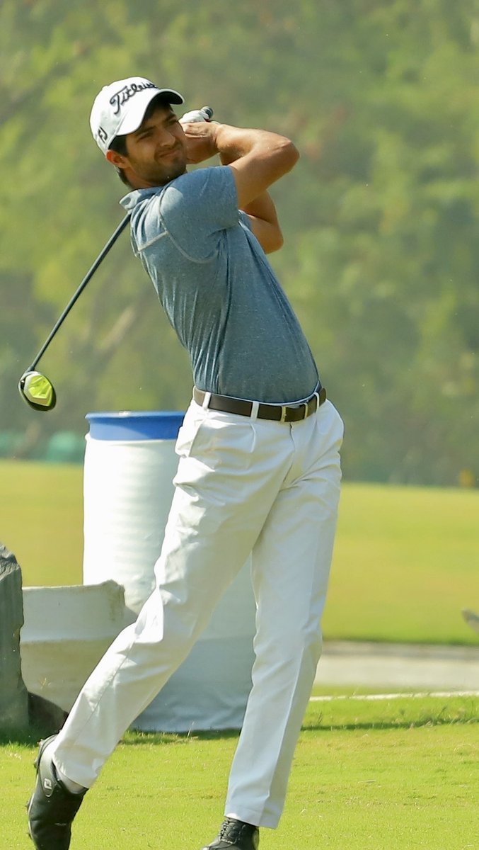 Play suspended on Day 1 of the @KDGT_golf due to fading light. Round 1 to resume at 7 AM on 28th September, 2022 at the DLF Golf and Country Club, #Gurugram . Dhruv Sheoran is the clubhouse leader at the end play on Day 1. #pgtikgdt22 #pgtigram #indiangolf #pgti #gtbharat