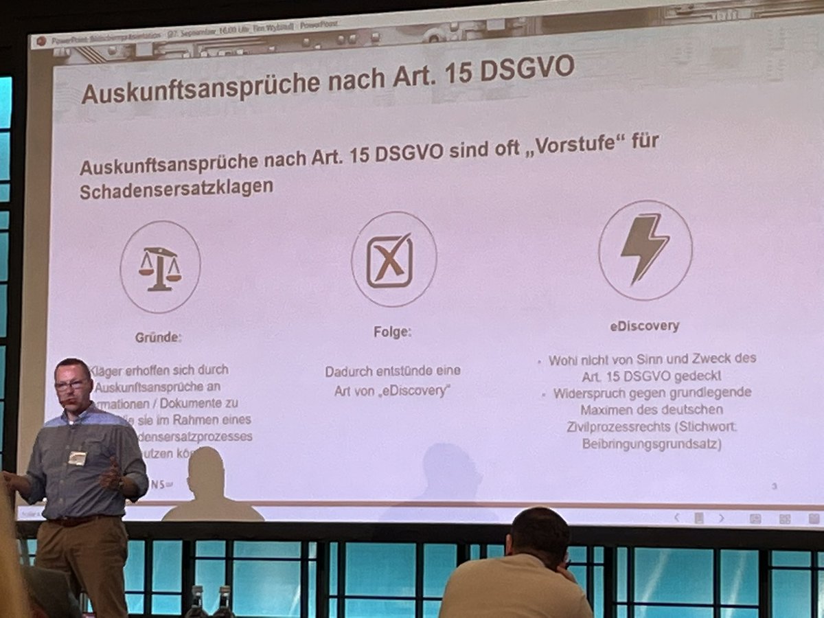 #DSK2022: @TimWybitul: Auskunftsansprüche sind oftmals Vorstufe von Schadenersatzansprüchen. Meine Erfahrung: Ich an (Konzern)Kunden:“Sind Auskunfts-/Betroffenenprozesse bei euch etabliert?“ Antwort IMMER: „Ja klar.“ Ergebnis IMMER: nur Inselprozesse ok, übergreifend Katastrophe.