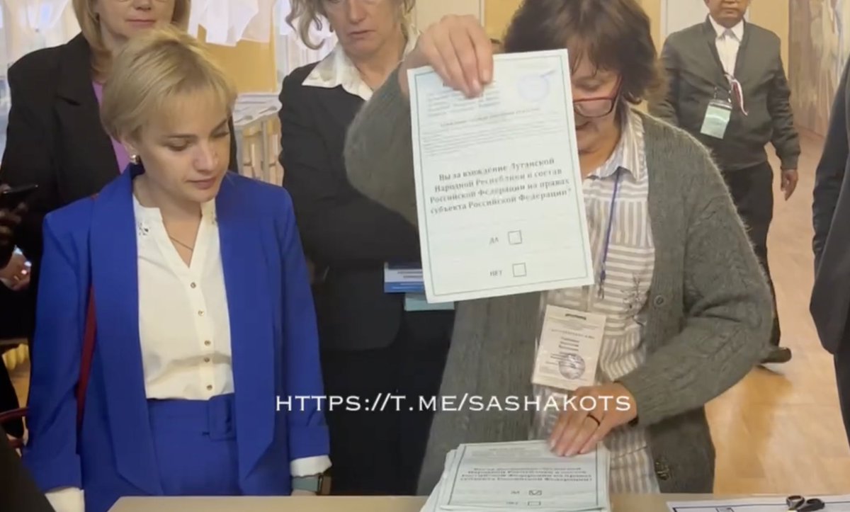 Вот такие бюллетени "ЗА" на "референдуме" в оккупированной Луганской области