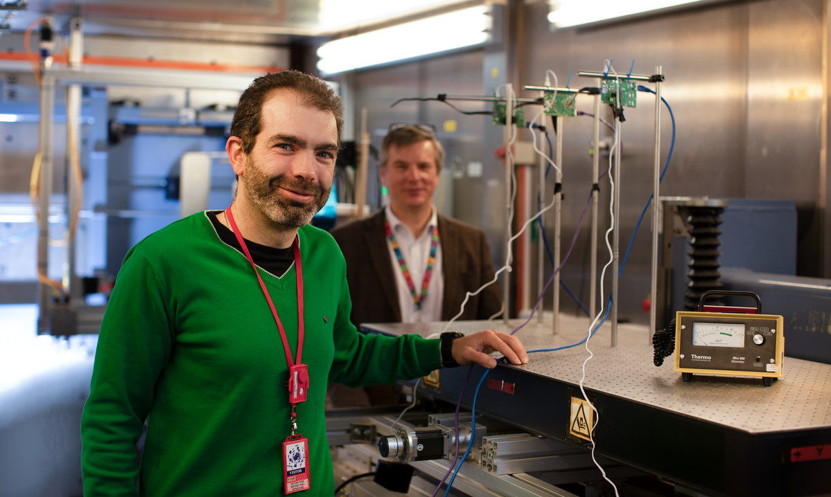 isisneutronmuon's tweet image. Congratulations are in order! 🏆
Research from @PaoloRech&apos;s group, carried out on ChipIr, has contributed to an award-winning @IEEEorg  paper, PhD thesis *and* an undergraduate research project #NeuralNetworks #ComputingResearch
isis.stfc.ac.uk/Pages/News22_C…