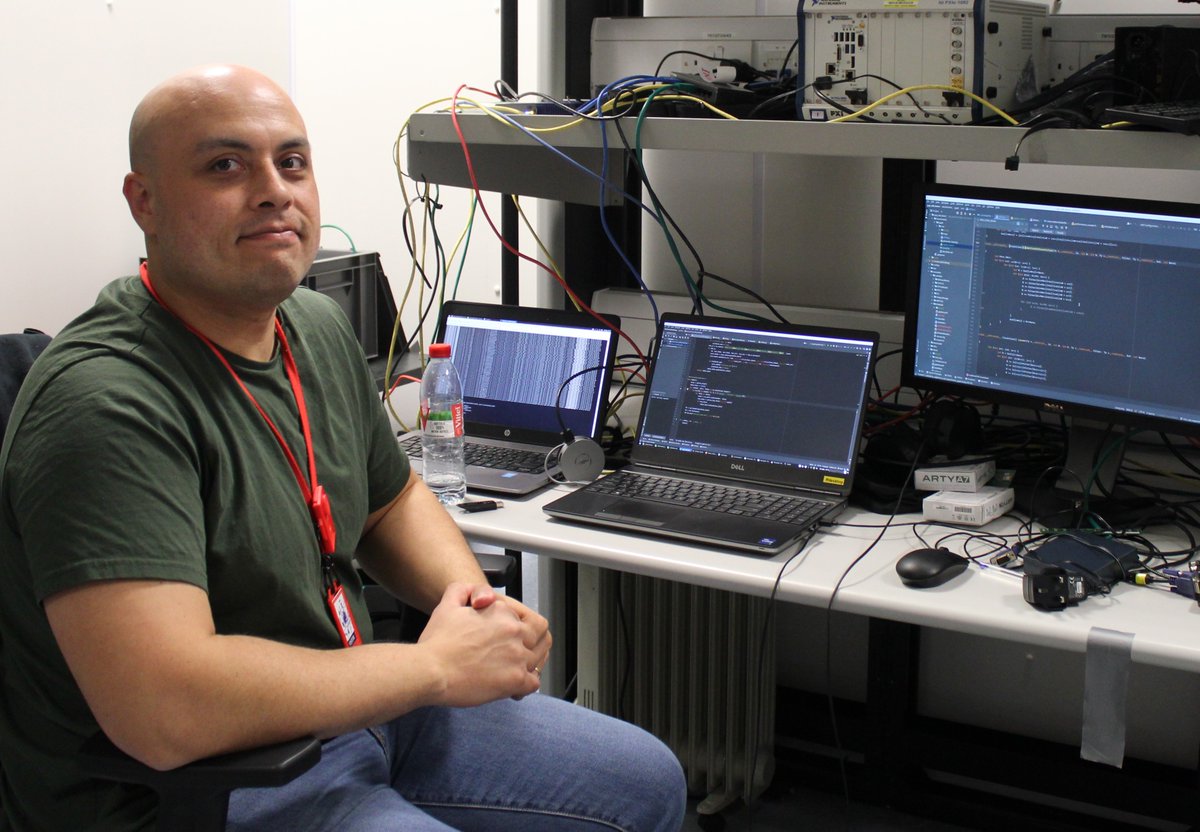 isisneutronmuon's tweet image. Congratulations are in order! 🏆
Research from @PaoloRech&apos;s group, carried out on ChipIr, has contributed to an award-winning @IEEEorg  paper, PhD thesis *and* an undergraduate research project #NeuralNetworks #ComputingResearch
isis.stfc.ac.uk/Pages/News22_C…