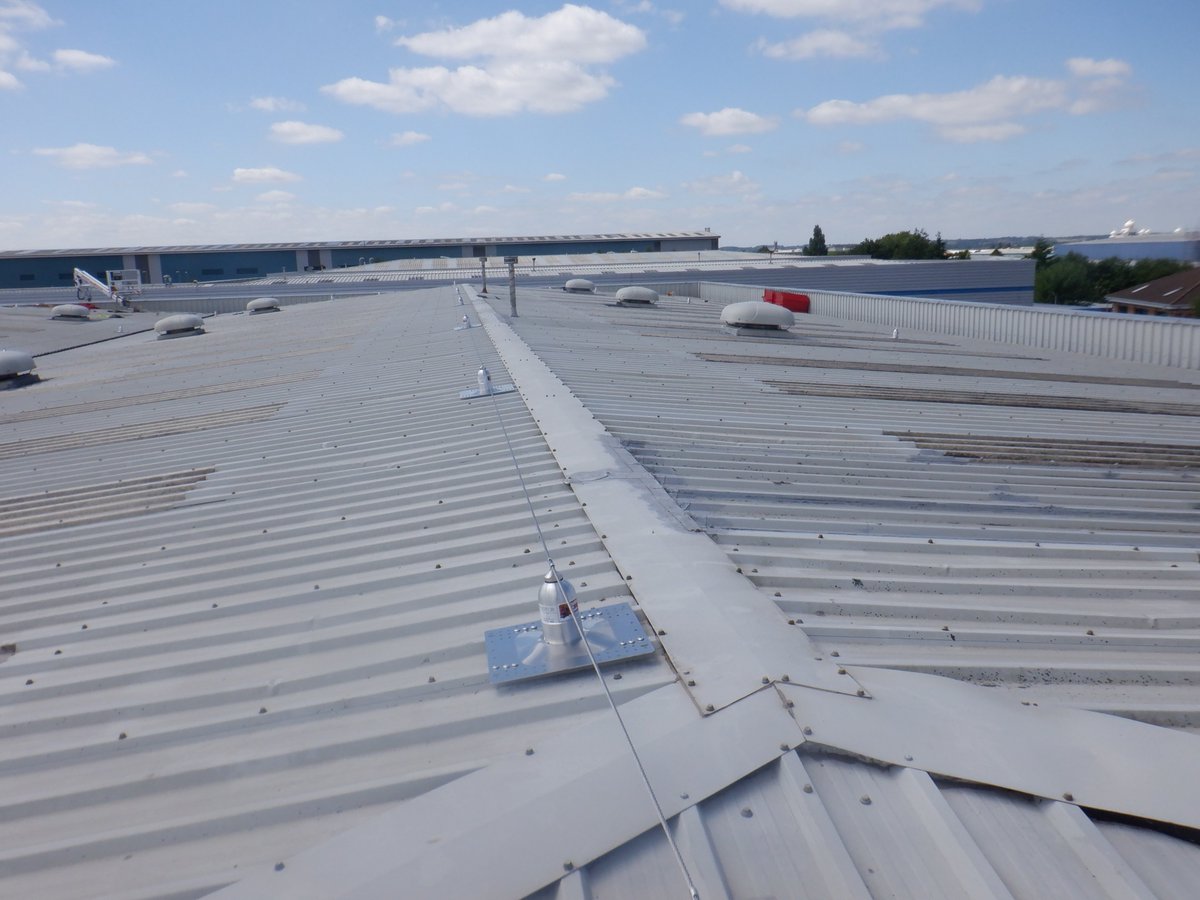 PracticalRoofCo's tweet image. Roof Safety System installation in Warwickshire of safety line system, hatch and skylight guards to allow access to vents and gutters #roofing #construction #healthandsafety