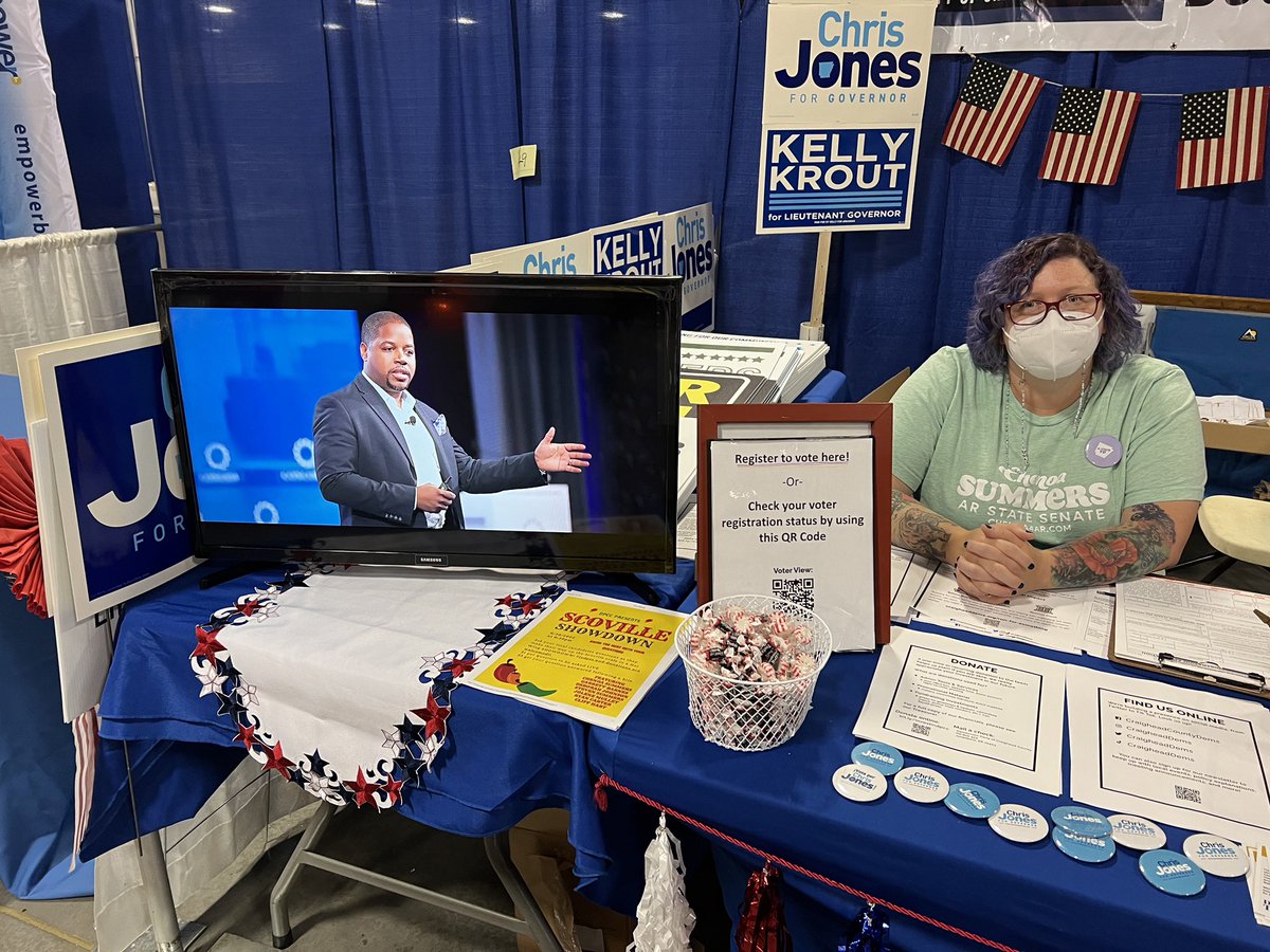 If you haven’t seen us yet, we’re here at the NEA District Fair in Jonesboro for the next 5 nights!

Thank you to @Chenoa4AR and SO MANY members of <a href="/CraigheadDems/">Craighead Democrats</a>  for making this a great success so far. This is a 9 day fair, so it truly takes a village!