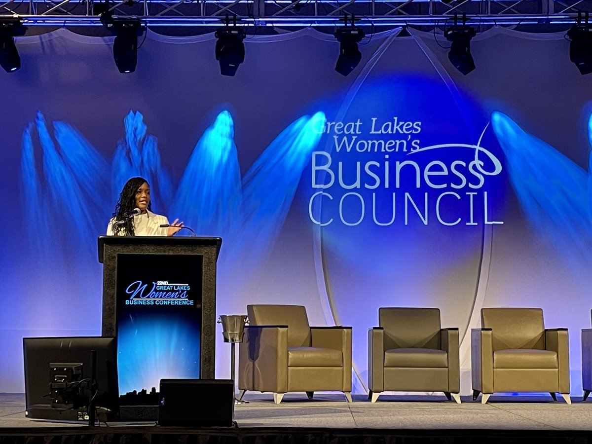 writerkms's tweet image. If you aren’t certified as a diverse supplier yet, @WBENCLive’s Cheri Butler would like to reminder you to do so asap! If you need resources, check out @WEUSAMagazine’s website to find your council and more about getting certified! #supplierdiversity #wbe #diversity