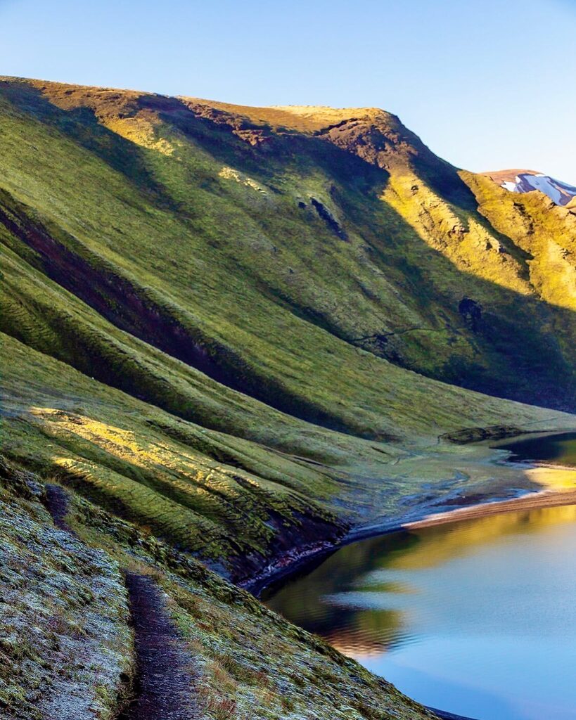tobeleaf's tweet photo. Early morning at Frostastaðavatn.
Near Landmannalaugar, Iceland, 2022-08-16
#Iceland #fjallabak #frostastaðavatn #landmannalaugar #rhyolite #lavalandscape #lake #moss #lavafield #landscapephotography #canon5dmarkiv https://t.co/2jjlO1602E https://t.co/iojc4Uk4SO