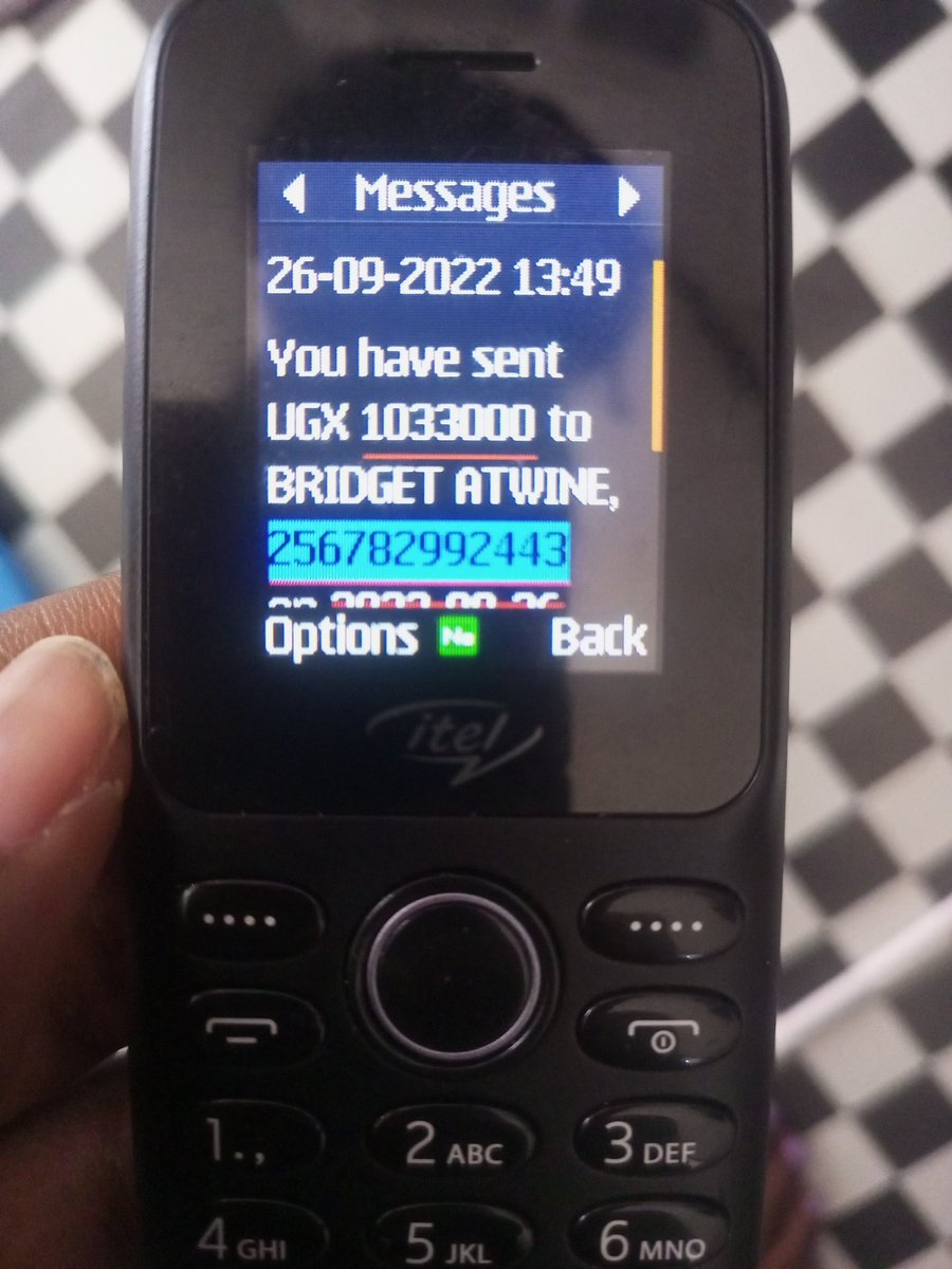 taracitah's tweet photo. Afande @AKasingye please help me I did an online purchase through my delivery guy in Kampala am in Arua working but the iPhone is fake it blacks out every min right now guy has blocked me every where how can I get justice for my 1m am so frustrated 😭😭😭😭help me retweet guys https://t.co/Lxr9aEgk9k