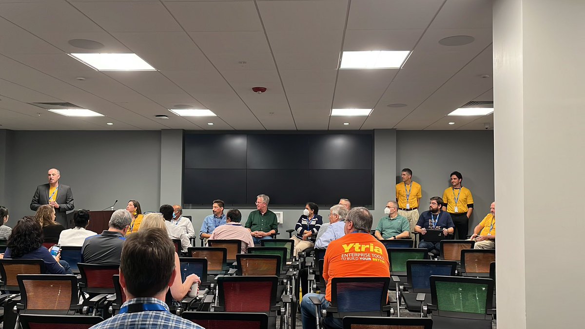 Andrew Davis and the Domino team at the Factory Tour, Meet the Developers. #HCLTech #factorytour