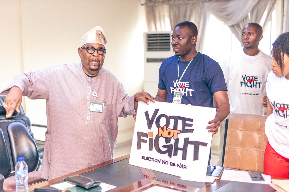 D_Pacesetters's tweet photo. @inecnigeria reiterate commitment to free, fair, credible and inclusive elections 

https://t.co/DWOfk4mP2H

@votenotfight
@NDI @NIGAWD @USAID https://t.co/8paQOiiKKt