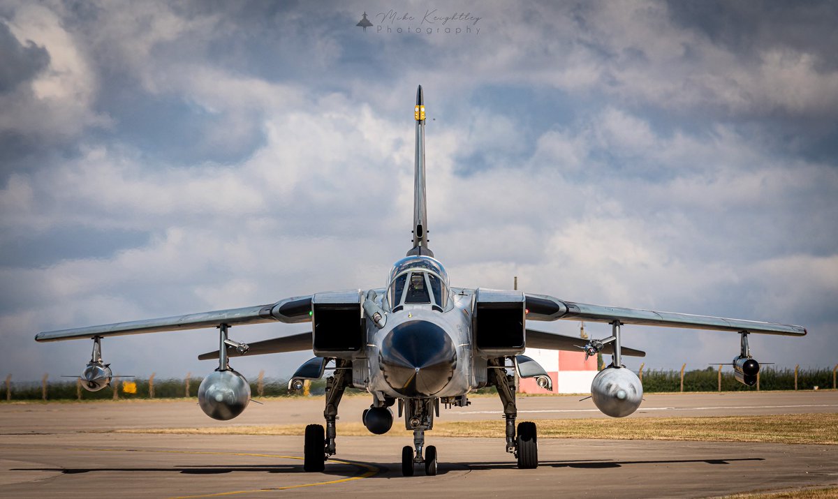 Mikey_Vengeance's tweet photo. Tornado Time! Thanks for bringing them back over @NatoTigers51 https://t.co/KebpIhMUy2