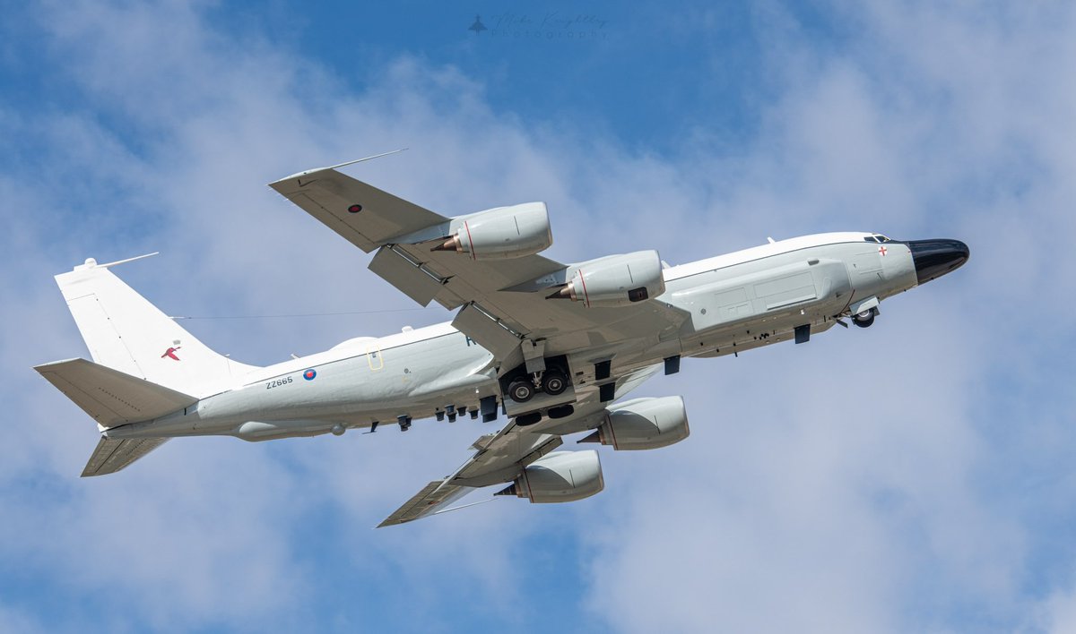 Gear up on this RAF RC135 Rivet Joint as it departs <a href="/RAFWaddington/">RAF Waddington</a> <a href="/51squadron/">51 Squadron</a>