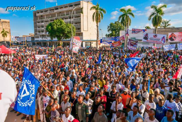 mahanguHM's tweet photo. Engouement, 
Popularité, 
Effervescence, 
Joie, 
Émotions, 
Rencontres, 
Embrassades,
Accolades,
Messages de paix,
Reconnaissance,
Leadership,
Expression,
Accueil,
Soutien,
La Consécration de 
@VitalKamerhe1. 
Fier de vous PN, le 🇨🇩 vous attend dans son élévation.
@BillyKambale1 https://t.co/z8N09XODy8