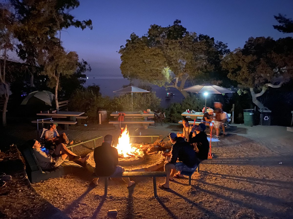 jpegprty's tweet photo. Hikes, camp fire jams,beach yoga, kayaking, s’mores, friends, food, star gazing, drinks, games, Halloween costume contest, and so much more

The @jpegprty “Camp Catalina” adventure is going to be the IRL event of the year⛺️🌊🔥

🪧:Camp Catalina 
🗺️:Catalina Island
🗓️:10/28-10/30 https://t.co/FsO6v8dSZE