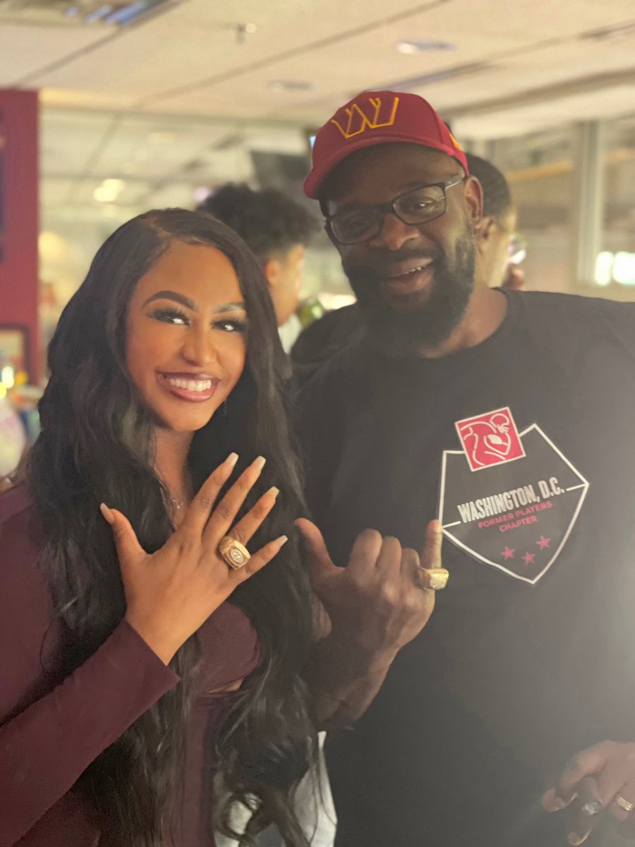 So the Washington Commanders game didn’t go as planned Sunday against the Philadelphia Eagles lol but special s/o to my guy Clarence Vaughn for letting me feel what its like to win a ring 💍 in Washington! The squads last ring was before I was born 🥺 lol #PHIvsWAS #HTTC  #NFL 🏈