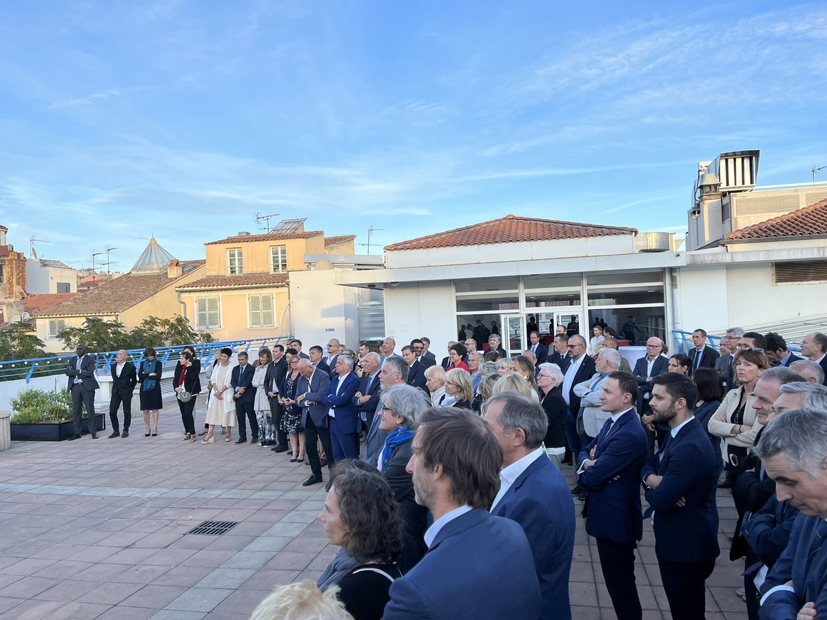 fab_oppermann's tweet photo. L’éducation nationale compte de grands serviteurs, dévoués au service de la réussite et du bien-être des élèves et du dynamisme des territoires. Heureux d’avoir travaillé avec l’un d’eux, Olivier Millangue, et d’être à ses côtés à la veille de son départ pour d’heureux horizons. https://t.co/oFUXhTvPCH