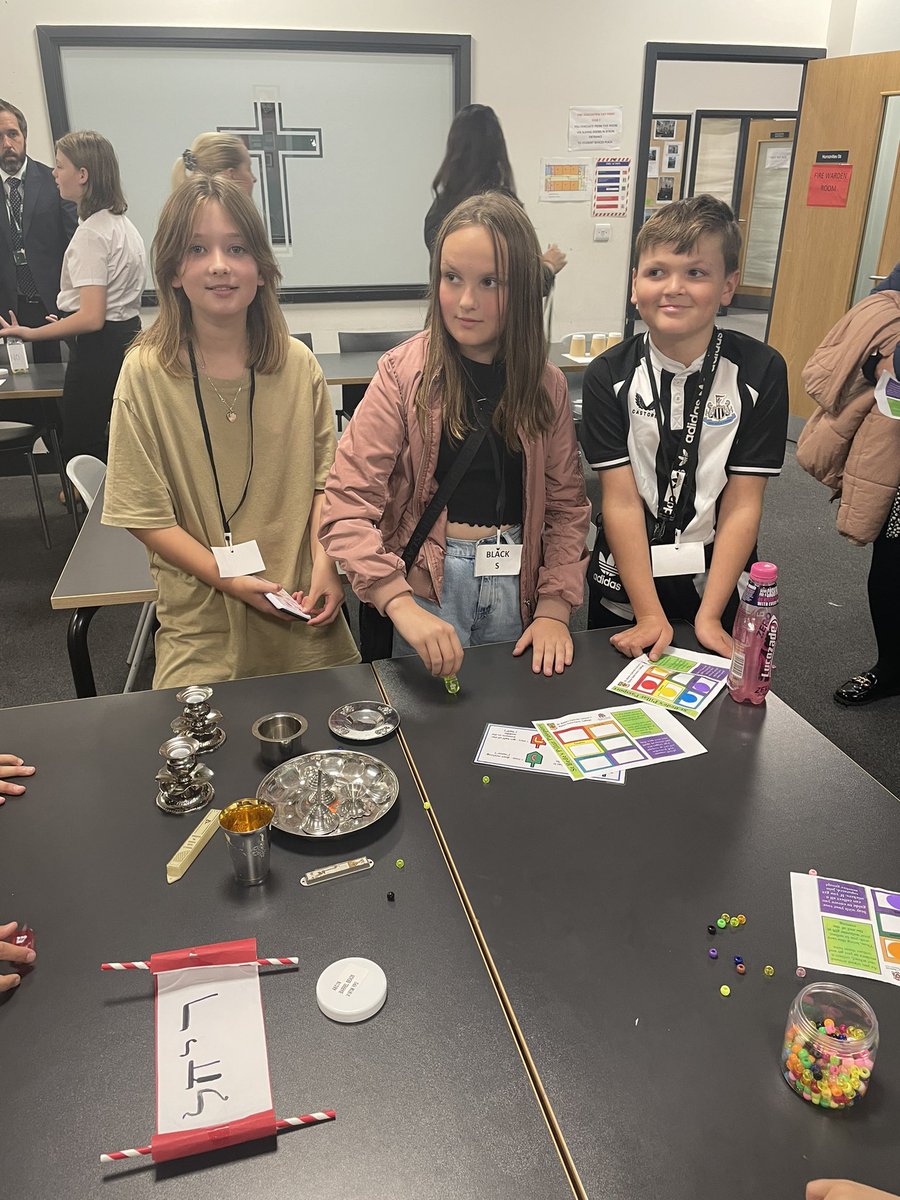 izzndmark's tweet photo. @SMagdalens these three had a fab time at St Bede’s tonight https://t.co/17PuLrDKVH
