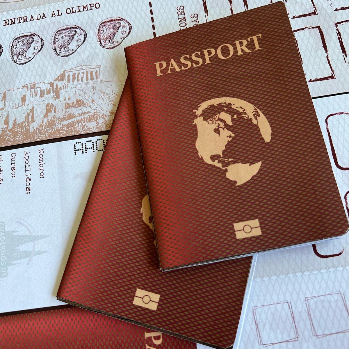 CdeHerodoto's tweet photo. Un pasaporte didáctico para #culturaclásica de #2ESO 
En él podrán ir sellando diferentes actividades a lo largo del curso

En formato #minilibro con un solo folio con diferentes páginas para los sellos e insignias. En su interior… ¡un mapa sorpresa!

📲 https://t.co/eUTyy0JK2Y https://t.co/CTfvaFlWSU