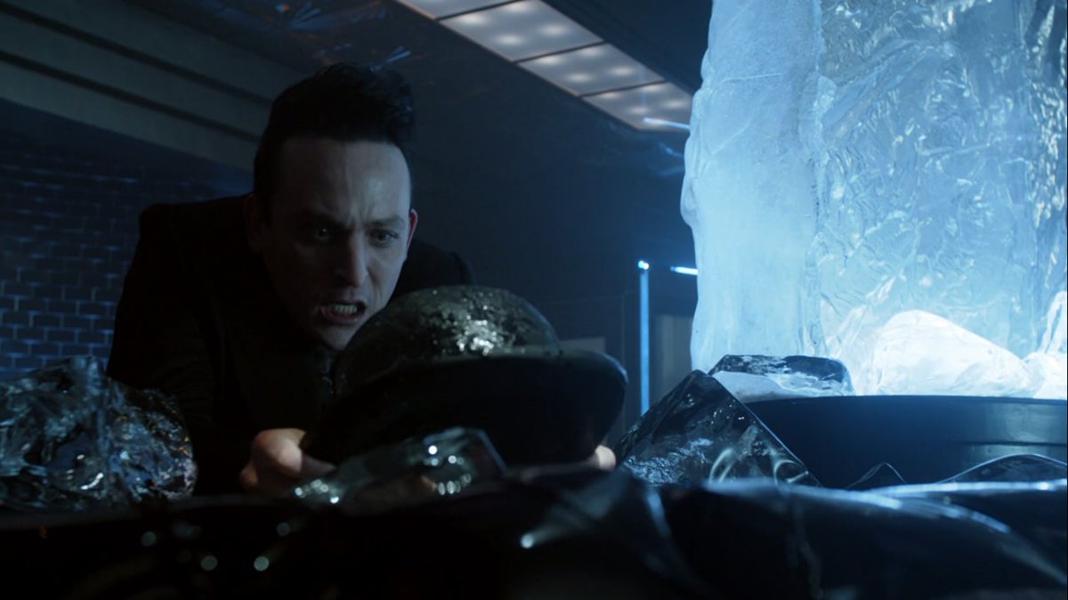 donor_xp's tweet photo. 𝚍𝚊𝚖𝚗, 𝚑𝚞𝚜𝚋𝚊𝚗𝚍 𝚠𝚊𝚜 𝚜𝚝𝚘𝚕𝚎𝚗
°
°
°
°
° #Gotham #GothamSave #Nygmobblepot https://t.co/qF66Zmz6bR