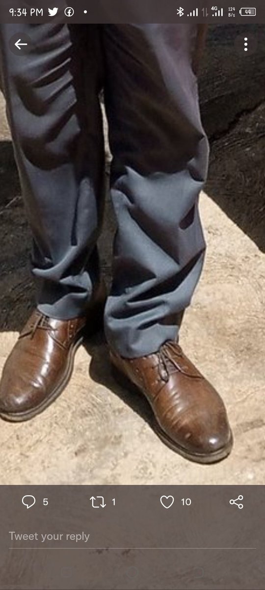 Dore ya myenda igurishwa kugirango abone ayokwinjiranza muri politic