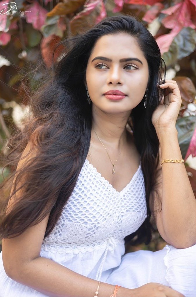 Lens media tweet media