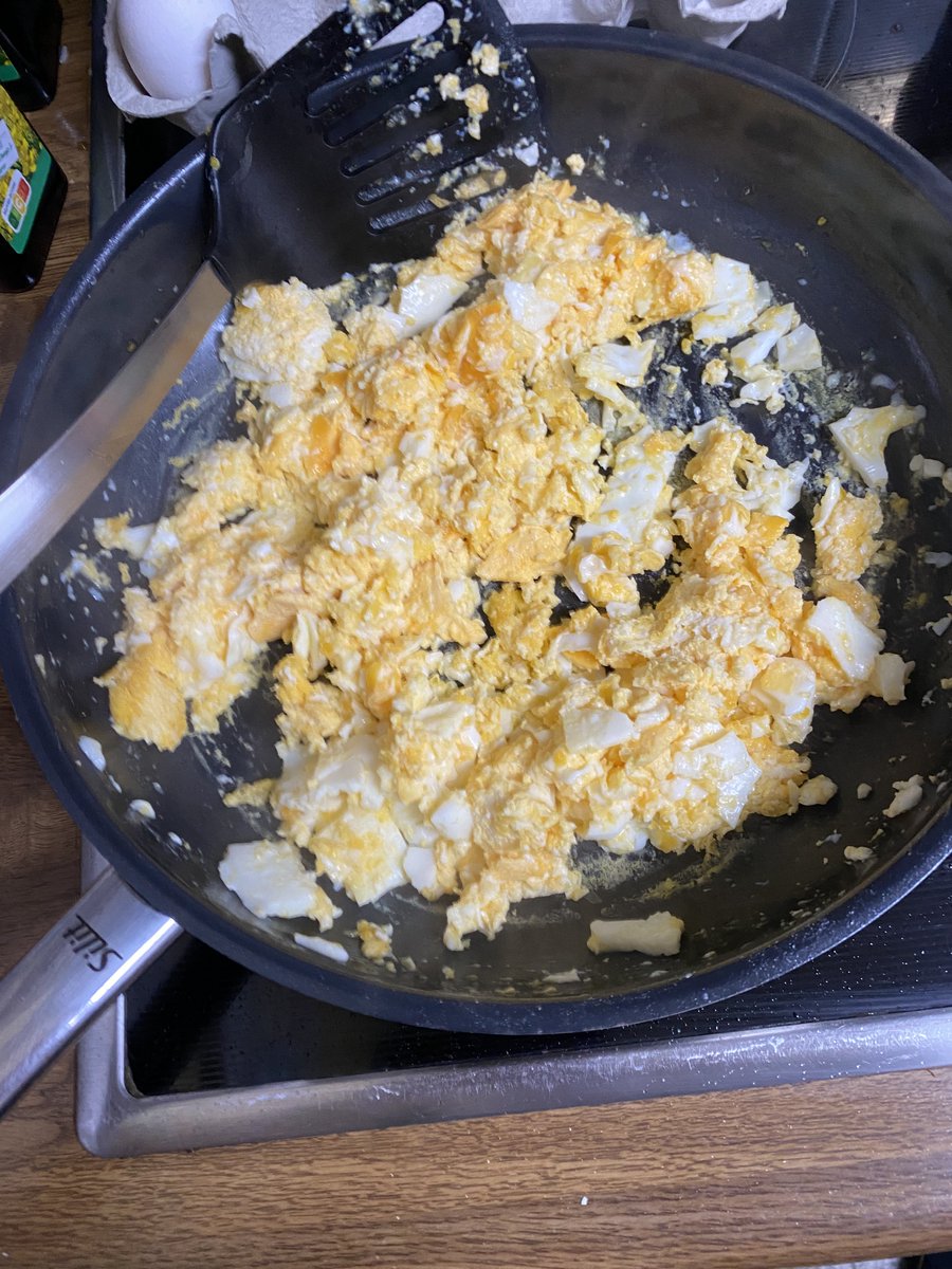 HolzmannSven's tweet photo. Danke für diese herrlichen Spiegeleier! - NICHT!
#Silit #wmf
#beschichtet
#spiegelei
#fail
#schrott
#edelstahlrulez https://t.co/p5ENDd0Ueq