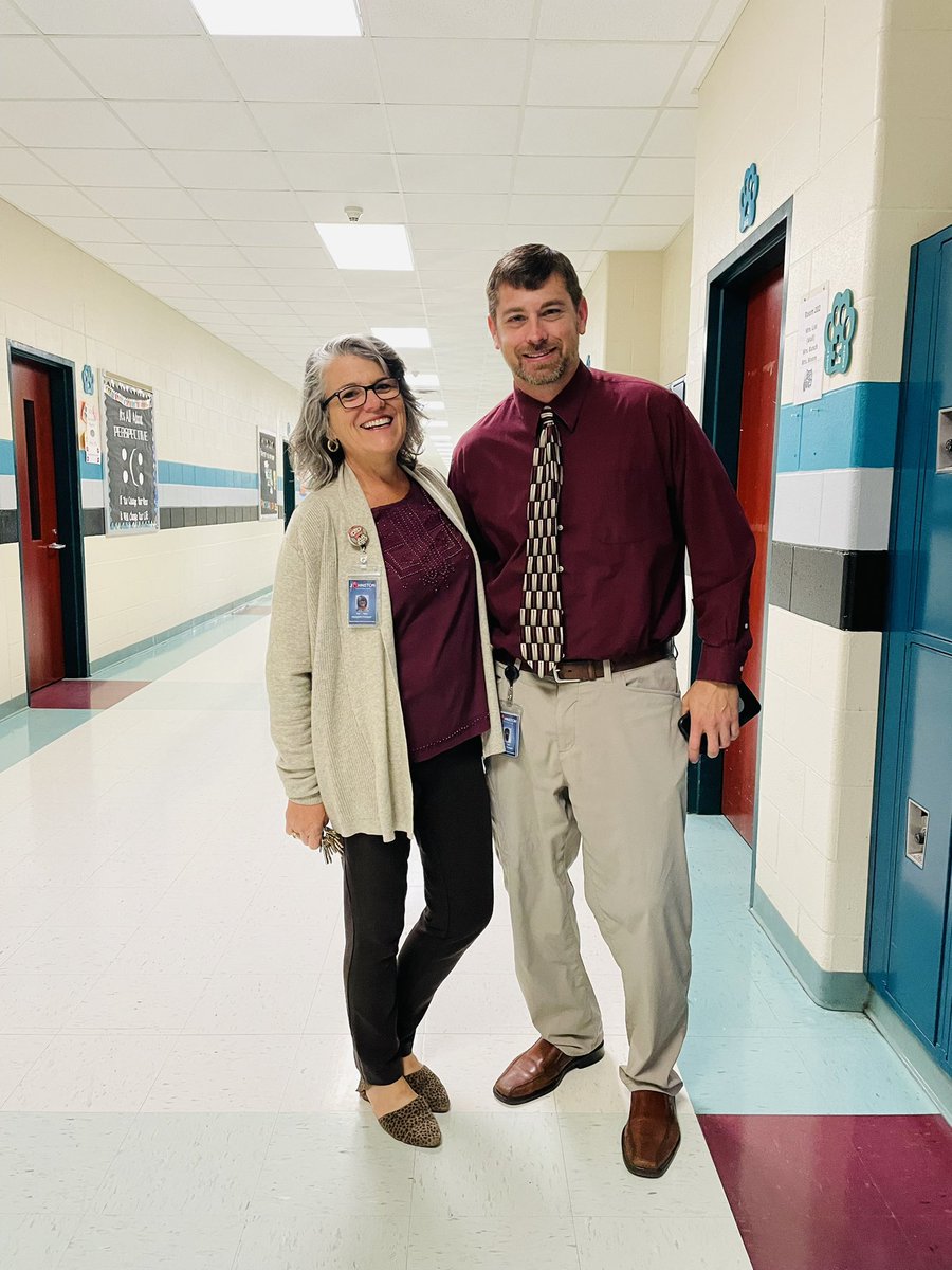 My daily AM hall duty gives me opportunity to see all 5 admins., speak to 1/2 of my colleagues, &amp; catch up w/ many former Ss I wouldn't see otherwise.  These "accidental twins" brightened my day this AM. <a href="/Brhyne39H/">Beth Rhyne</a> <a href="/alanhagen/">alanhagen</a> <a href="/jenwswartz/">Jennifer Swartz, EdD</a>