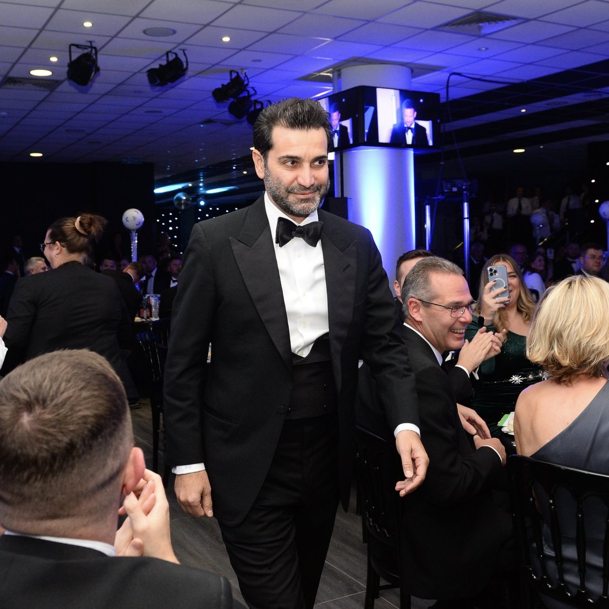 👋 <a href="/ghodoussi/">Mehrdad Ghodoussi</a> 

⚫️⚪️