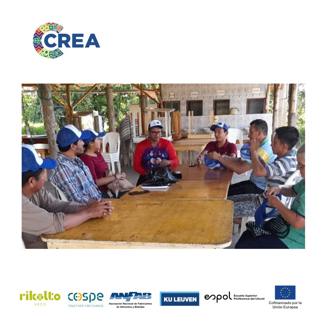 rikoltoLA's tweet photo. El equipo técnico de @espol en #Amazonía levantando información en las fincas de pequeños productores de #UNOCACE, para determinar su capacidad instalada, producción y nuevas zonas en el territorio de cacao y pulpa, en el marco del proyecto #CREA que es cofinanciado por la UE 🇪🇺. https://t.co/R30D9SsDt3
