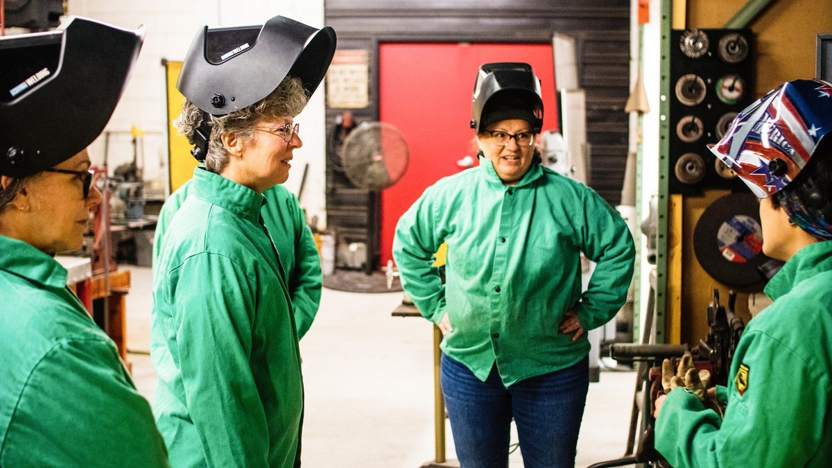 Our Women's Workshops in Welding (and wood working) are the perfect place to start. Join us!

#YouCanMakeStuff #MixxerMakesSmiles #WSMakerspace #MixxerCommunityMakerspace #MakeStuffLearnStuff #MakerExperience #JoinUs