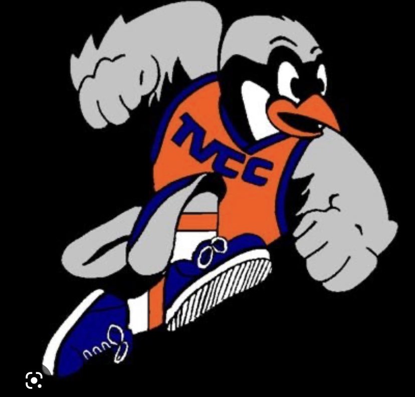 Blessed to receive an offer from Treasure Valley CC. Thank you to coach @jamesjansen21 for the opportunity🔵🟠
<a href="/TVCCMensHoops/">Treasure Valley Men's Basketball</a> 
<a href="/SelectHoopsUSA/">Select Basketball (MBB)</a> 
<a href="/CoachSanjin/">Sanjin Kolovrat</a>