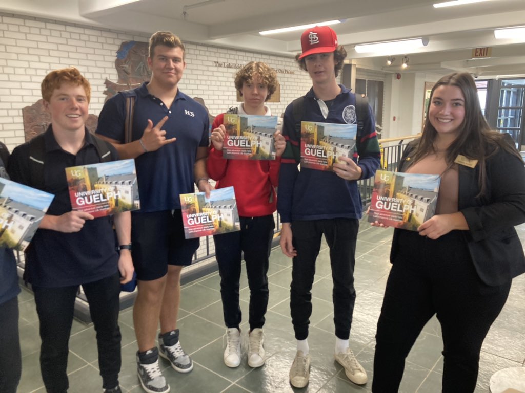 corymiller99's tweet photo. We are so excited to welcome our first university visitor of the year at @LakefieldCS! Great chance for students to hear about the myriad of academic programs, paid co-op opportunities and organic farming facilities @uofg! Also fun for Mr Burns to reminisce about his alma mater! https://t.co/ddAiDPdTTj