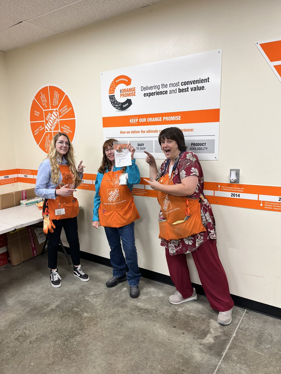 risakea's tweet image. Taco 🌮 Specialty Tuesday 🎉🎉🎉 Recognizing Ds Daisy,DS Scott, Rachel &amp;amp; Doreen with homers! Way to Go🌮🎉🤙🏾