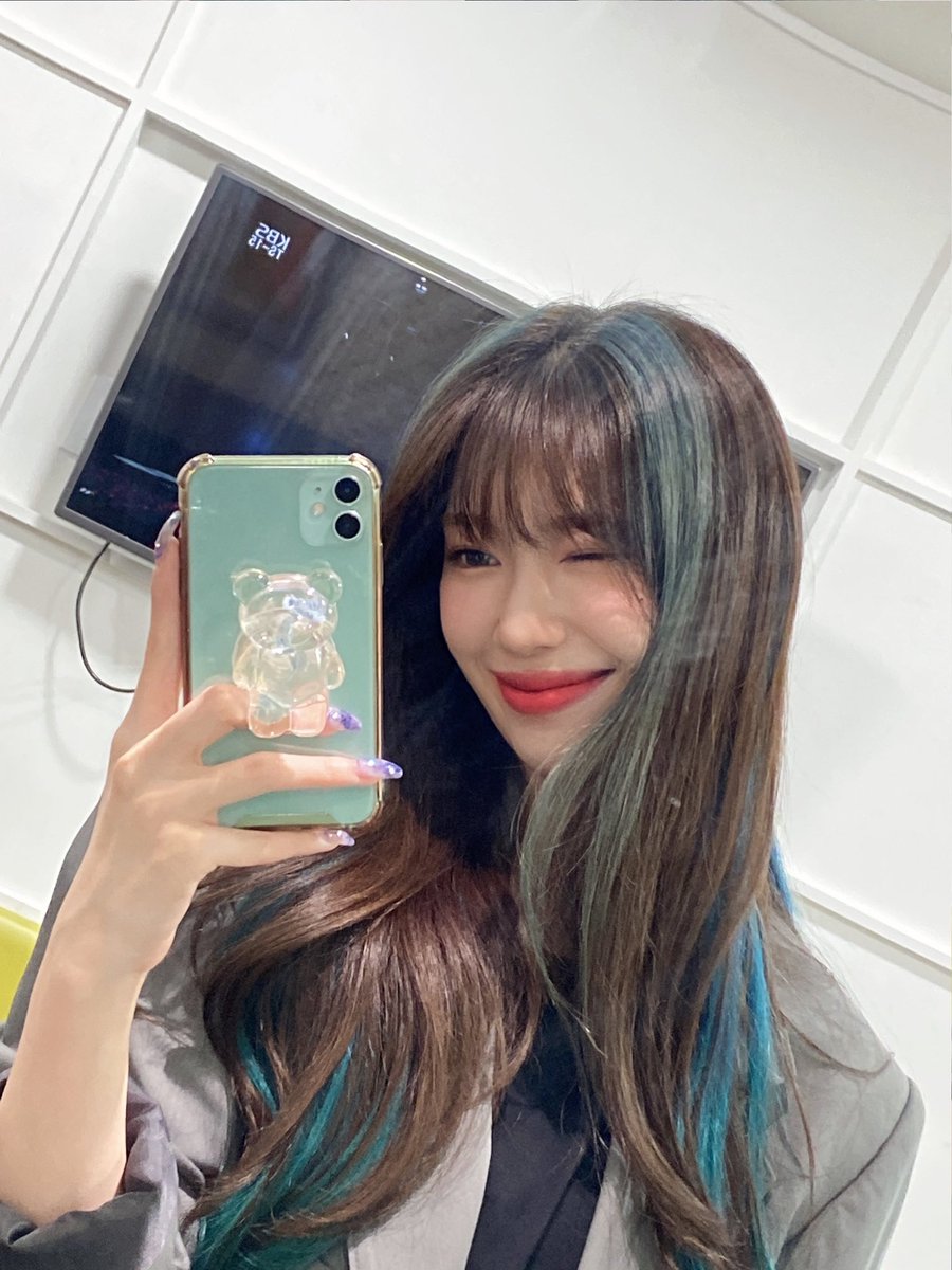 RocketPunchBRA's tweet photo. 📲 22.09.22 | Atualização da Suyun no WV. 

"Vim para o Music Bank!💙"

#SUYUN #수윤 #PunchVERSE
#로켓펀치 #RocketPunch https://t.co/fXeoJQCTN2