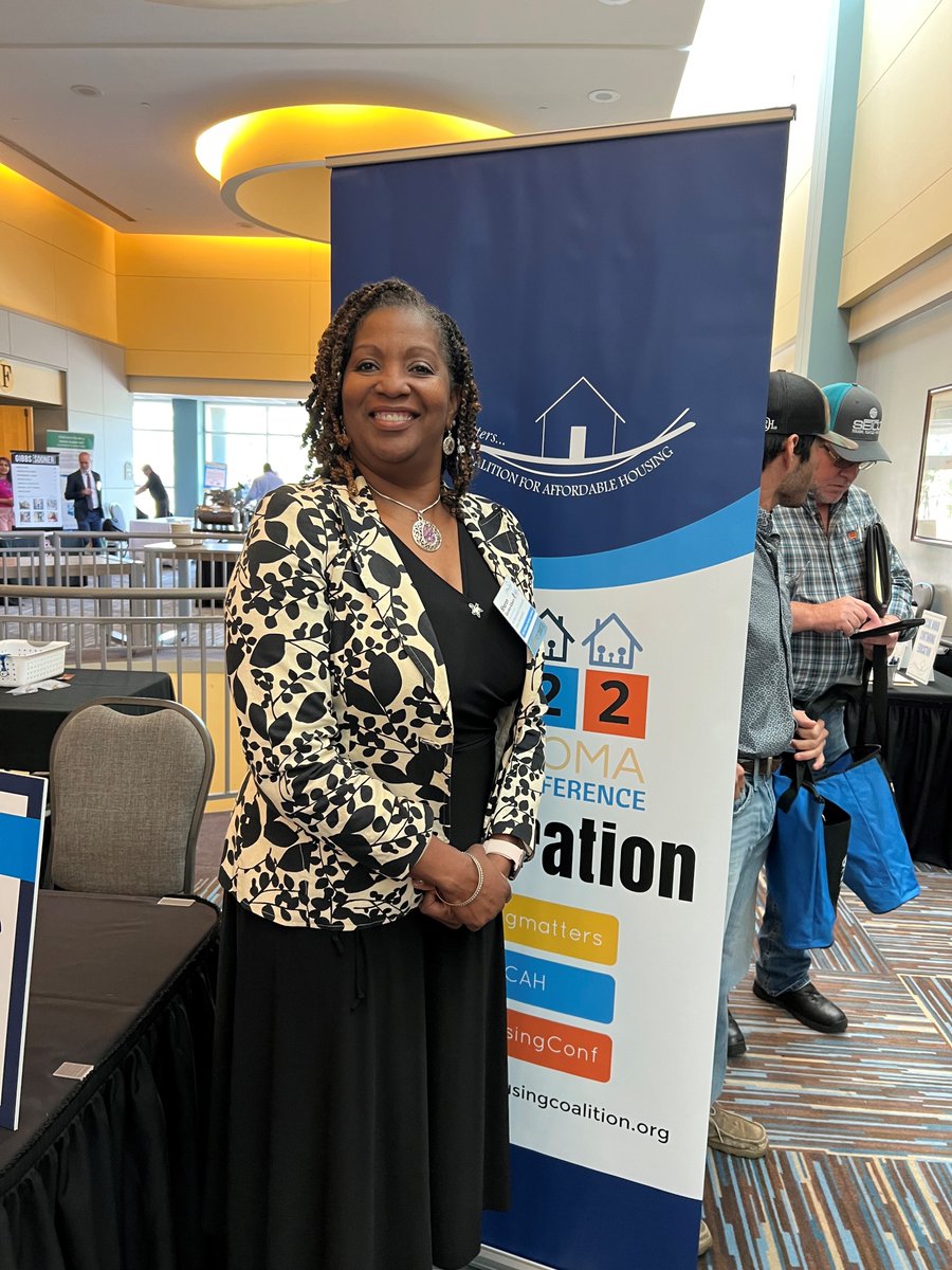 HUDSouthwest's tweet photo. Our OKC FOD is at #OKHousingConf w/100s of stakeholders who work to produce affordable housing in Oklahoma. The 3 day event supports the Housing Coalition’s vision that all residents have the opportunity to live in safe, healthy, & affordable homes. #OCAH #HousingMatters https://t.co/gRRnc15SO7