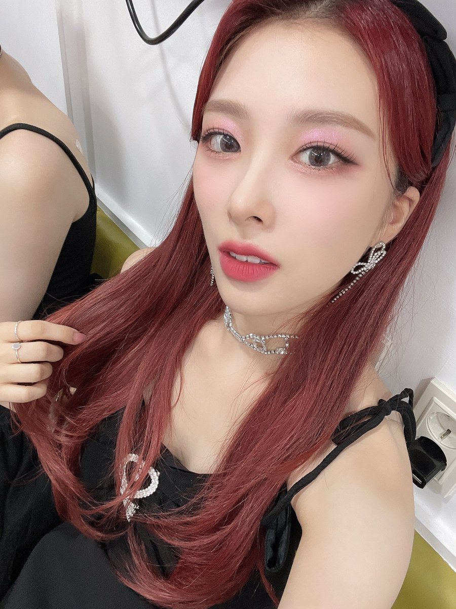 RocketPunchBRA's tweet photo. 📲 23.09.22 | Atualização da Yunkyoung no WV. (1/2)

"Ketchy, o mini fanmeeting foi tão divertido💕
Já tem um tempo!!!!
Obrigado por estar comigo de manhã cedo ><"

#YUNKYOUNG #윤경 #PunchVERSE
#RocketPunch #로켓펀치 https://t.co/zIYZdkCcR9