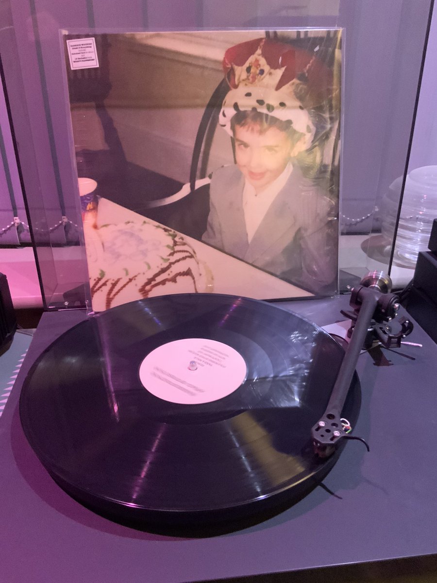 Grand___wazoo's tweet photo. #NP Harrison Whitford – Afraid Of Everything.

Harry made his mark playing lead guitar for his pal @phoebe_bridgers, but don’t let that detract you from this fabulous solo debut album from 2019, it’s absolutely breathtaking. 
#vinyl https://t.co/p5EgXrY02N