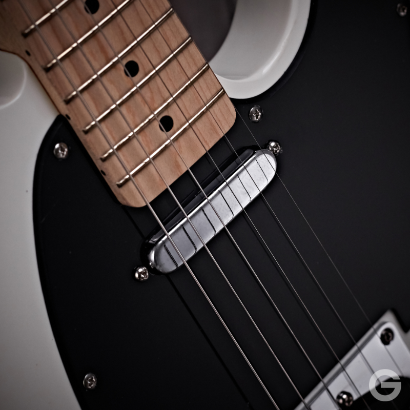 gear4music's tweet photo. Classic looks and a tone that made the Telecaster an icon! ✨
The Squier FSR Bullet Telecaster oozes tonnes of tone thanks to a set of dual single-coil pickups.
Stylish, stunning sound, and superb playability, this guitar shows what Squier is all about!
#squiertelecaster