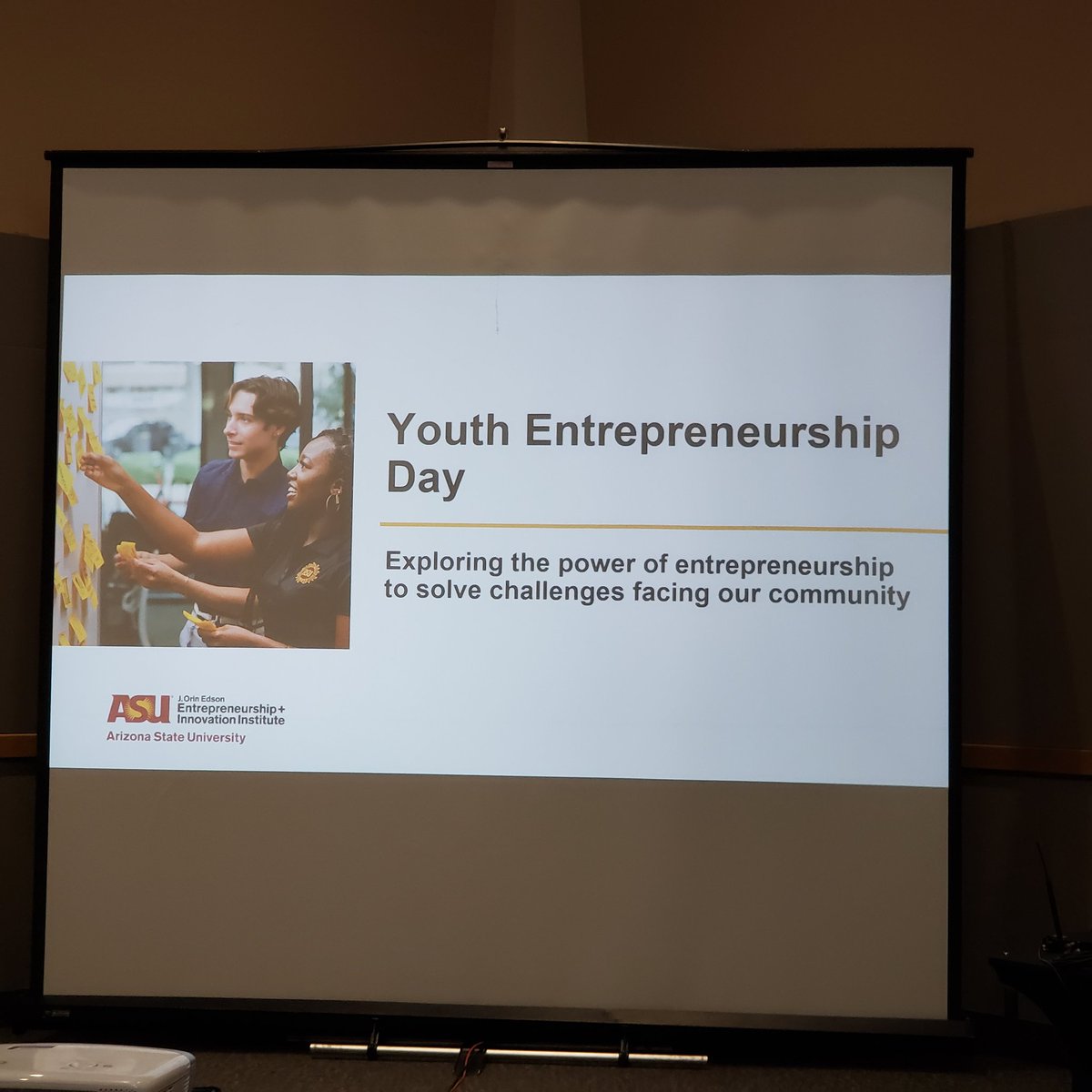 TechGurlAZ's tweet photo. Getting ready for an amazing @EntrepreneurASU #PeoriaForward event today at @asuwestcampus, focused on #YouthEntrepreneurship and in partnership with @PeoriaCTE . https://t.co/w0Zn0tWEbe