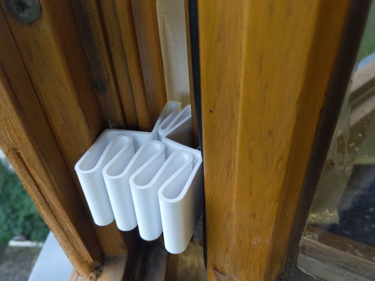 stephiewunder's tweet image. My colleague at @codeandcontext Franziska Polka designed these super cool Window Opener Things

look at the different steps