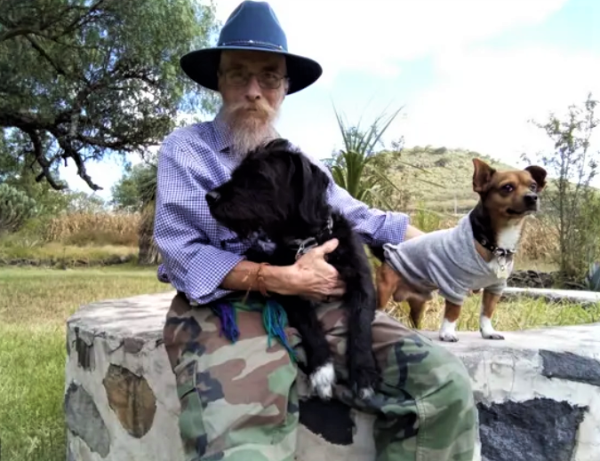 TheRealKalypso1's tweet photo. Hey, all! 
Commander X still doesn't have his pups home and misses them terribly. He needs help covering costs for their transport from Mexico.
Can you pitch in to reunite them?
Anything helps!
Donate here
👇
https://t.co/XbgrEj6XrK

Let's do this! Thanks!
#CommanderX #Anonymous https://t.co/RSpMAyPtKz