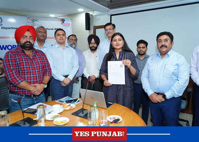 yespunjab's tweet photo. Anmol Gagan Maan launches e-booking facility for Virasat-e-Khalsa and Dastan-e-Shahadat https://t.co/jfFiDM9kvH
#AnmolGaganMaan #eBooking #VirasateKhalsa #DastaneShahadat #Punjab @AnmolGaganMann https://t.co/UlasAuRVz5